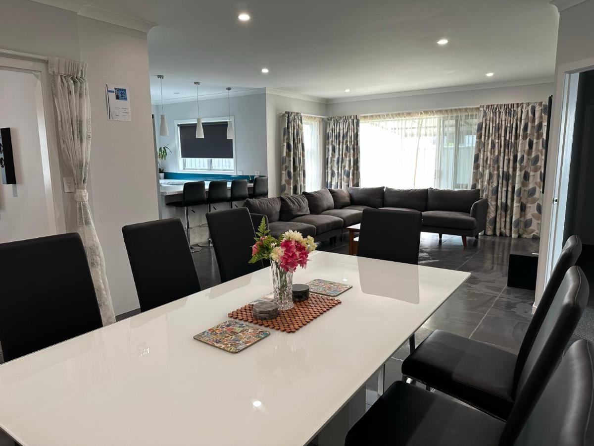 Home Away From Home Napier Bagian luar foto